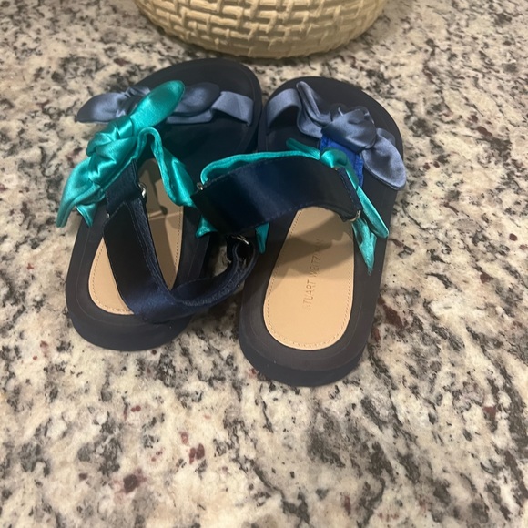 Stuart Weitzman Bandeau Sport Sandal teva style 7.5 - Picture 6 of 9